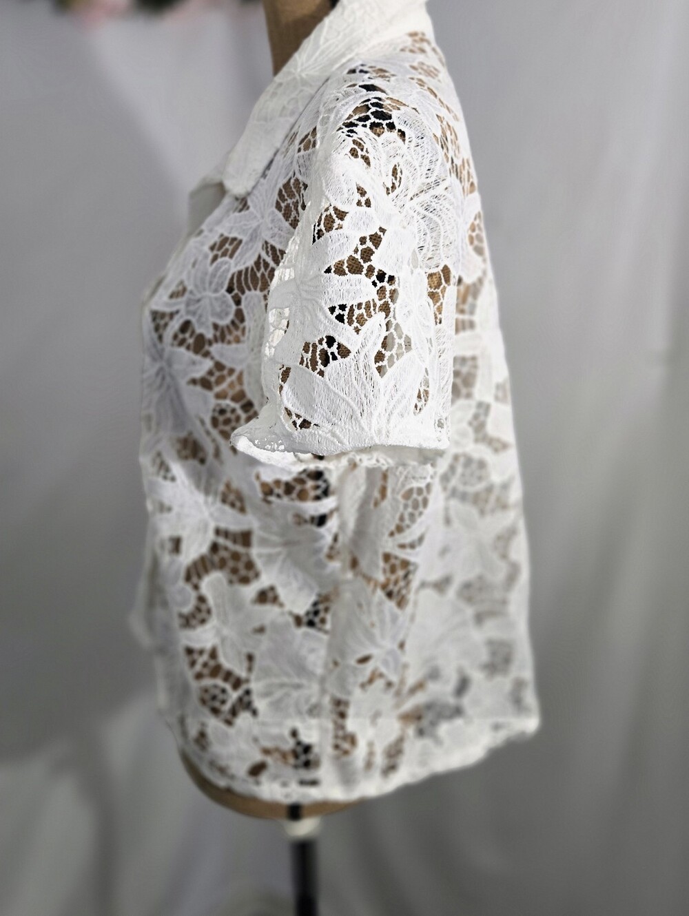 Shade & Shore White Lace Button-Down Top - Picture 4 of 7